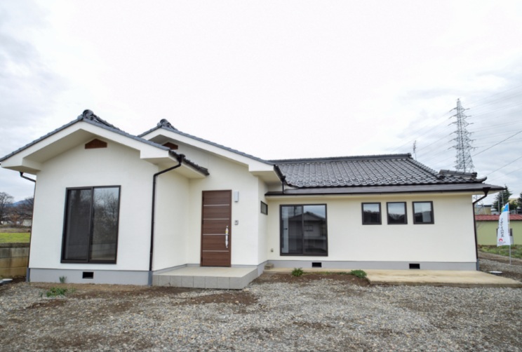 東御市加沢　　1,998万円